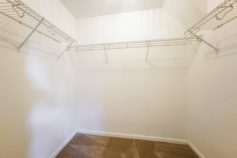1,450/Mo, 8130 Old Maple Ln Humble, TX 77338 Walk In Closet View