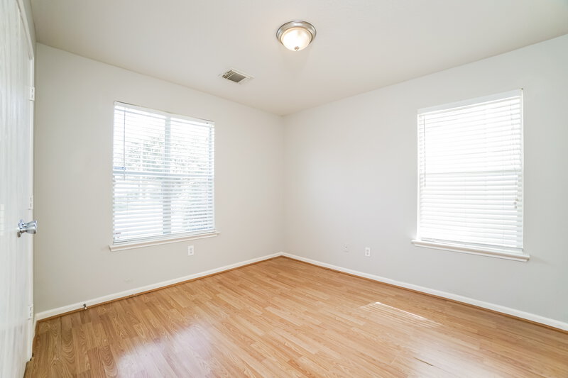 1,450/Mo, 8130 Old Maple Ln Humble, TX 77338 Bedroom View