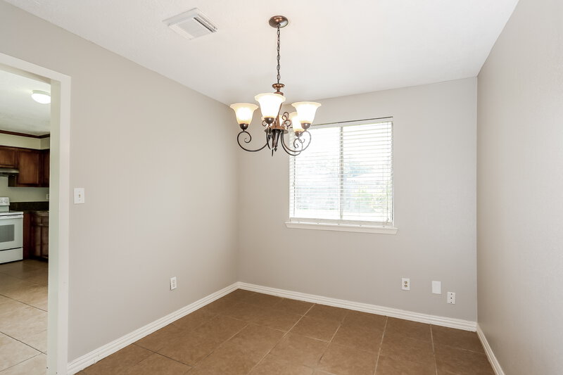 1,525/Mo, 746 Terryhollow St Channelview, TX 77530 Dining Room View