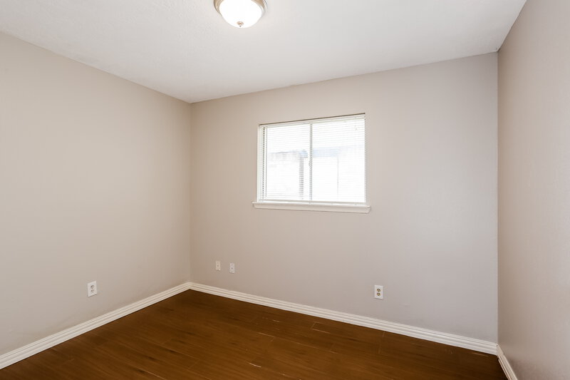 1,525/Mo, 746 Terryhollow St Channelview, TX 77530 Bedroom View 2