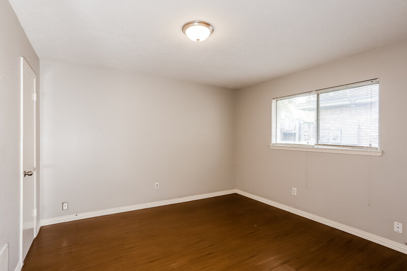 1,525/Mo, 746 Terryhollow St Channelview, TX 77530 Bedroom View 3