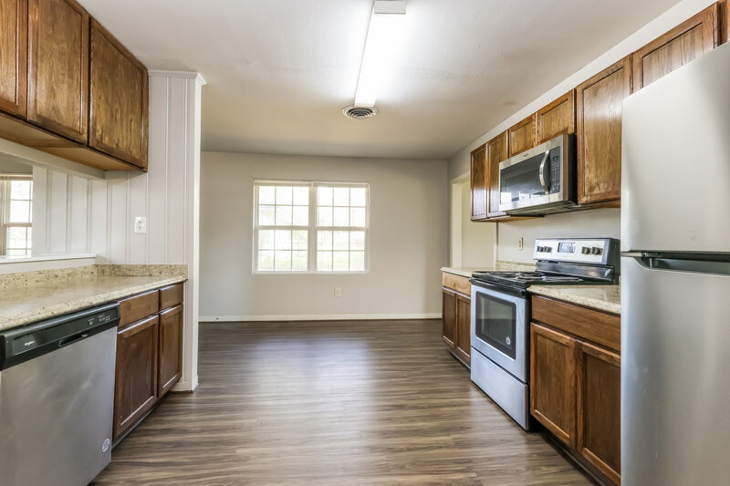 1,640/Mo, 608 Hilliard Conroe, TX 77301 Kitchen View