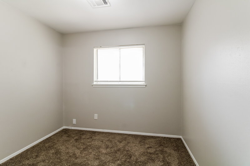 1,565/Mo, 5014 Hasie Dr Houston, TX 77032 Bedroom View 3