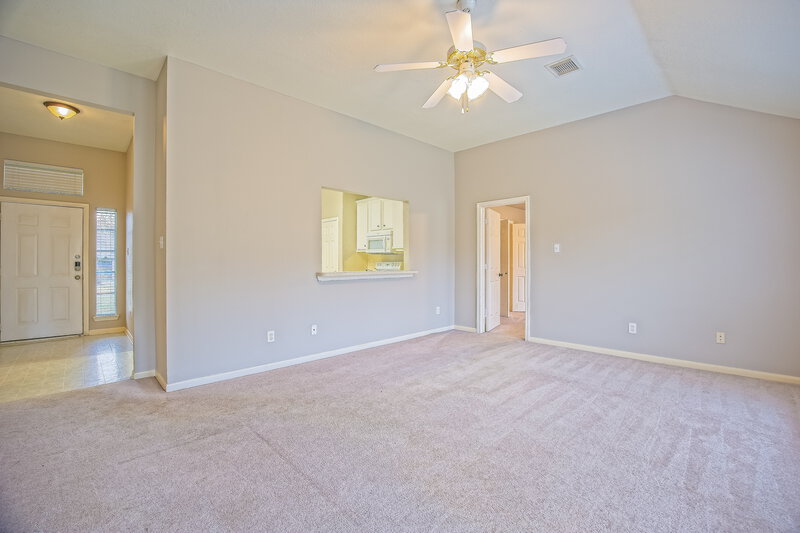 1,895/Mo, 599 Orangewood Conroe, TX 77302 Living Room View 2