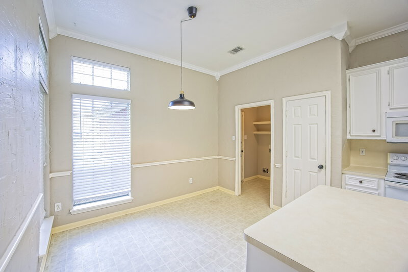 1,895/Mo, 599 Orangewood Conroe, TX 77302 Dining Room View