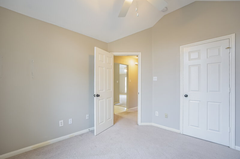 1,895/Mo, 599 Orangewood Conroe, TX 77302 Main Bedroom View 3