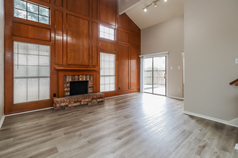 1,585/Mo, 21 Regency Ln Houston, TX 77088 Living Room View