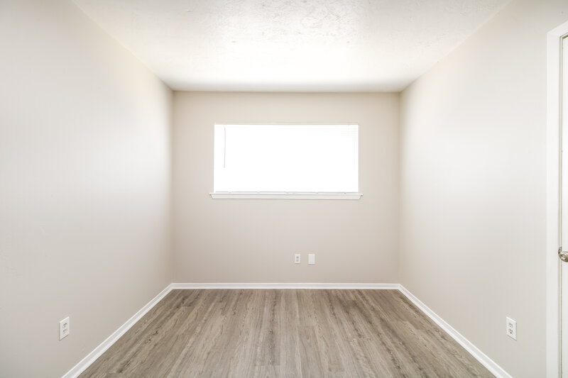 1,570/Mo, 2701 5th Ave N. Texas City, TX 77590 Bedroom View 3