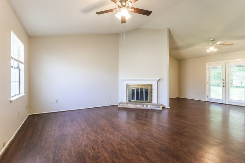 1,535/Mo, 2674 Lark Ln Humble, TX 77396 Living Room View