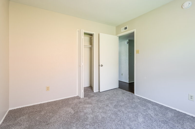 1,535/Mo, 2674 Lark Ln Humble, TX 77396 Bedroom View 2