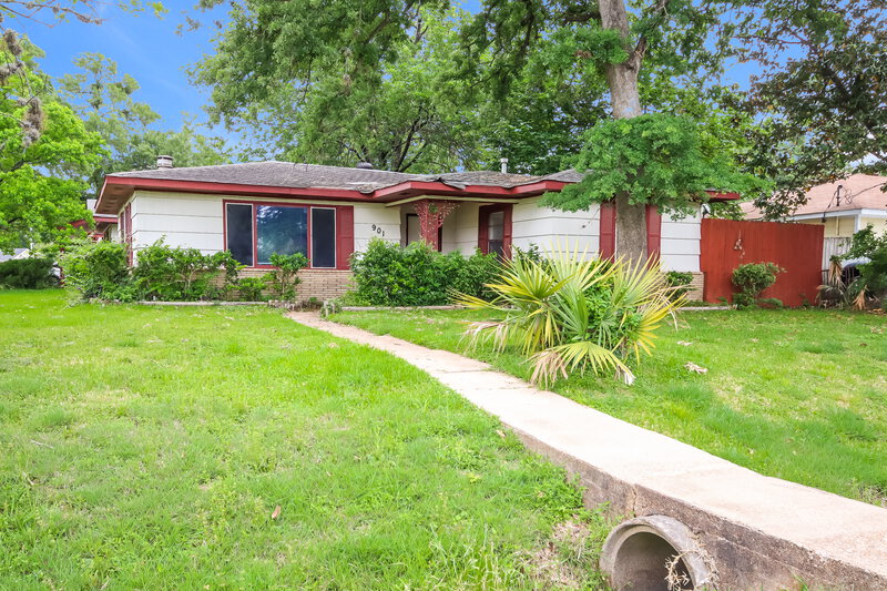 1,780/Mo, 901 Westmont Dr Houston, TX 77015 External View