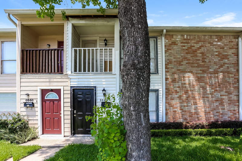 1,910/Mo, 8846 Kempwood Dr Houston, TX 77080 External View