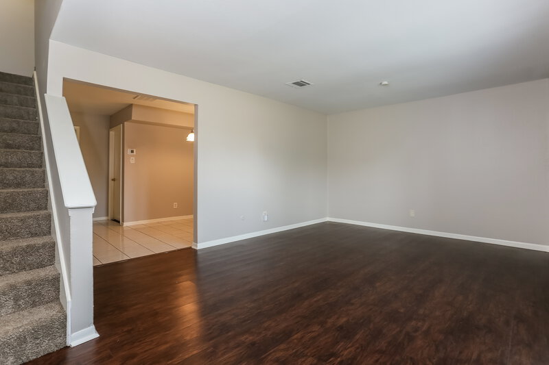 1,910/Mo, 8846 Kempwood Dr Houston, TX 77080 Living Room View 2