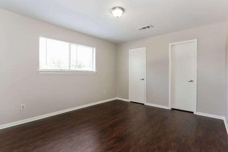 1,910/Mo, 8846 Kempwood Dr Houston, TX 77080 Bedroom View 2