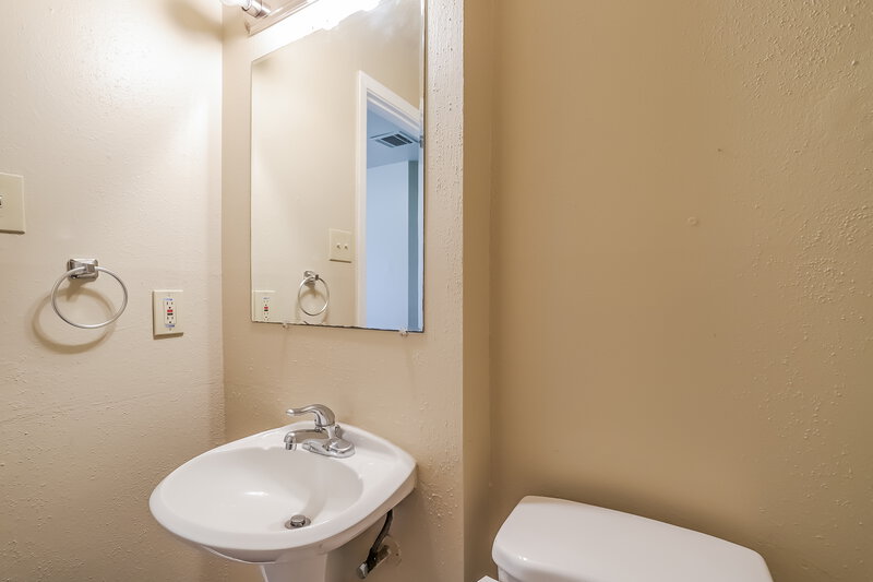 1,910/Mo, 8846 Kempwood Dr Houston, TX 77080 Powder Room View
