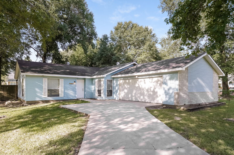 1,915/Mo, 12203 Deer Wood Pinehurst, TX 77362 External View