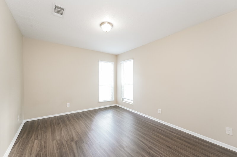 1,915/Mo, 12203 Deer Wood Pinehurst, TX 77362 Main Bedroom View