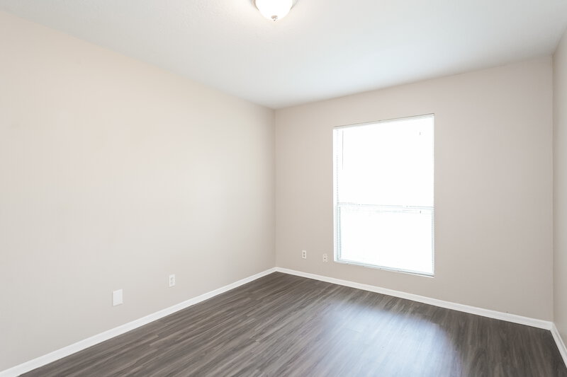 1,915/Mo, 12203 Deer Wood Pinehurst, TX 77362 Bedroom View 4