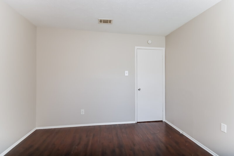 1,635/Mo, 502 Hildred Ave Conroe, TX 77303 Bedroom View 4