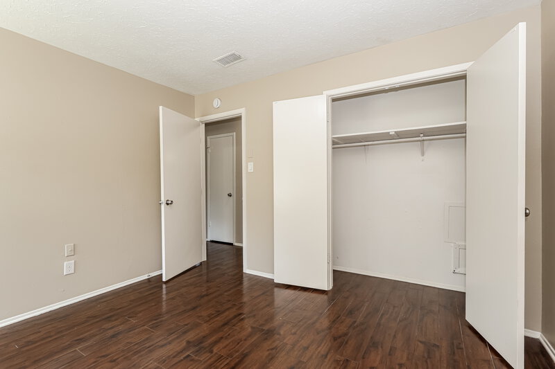 1,660/Mo, 502 Hildred Ave Conroe, TX 77303 Bedroom View 2