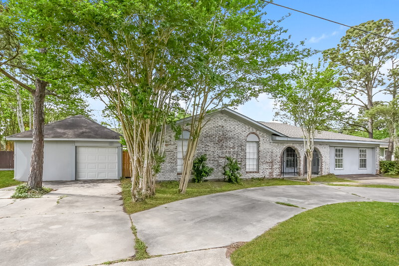 2,980/Mo, 2811 26th St Dickinson, TX 77539 Front View