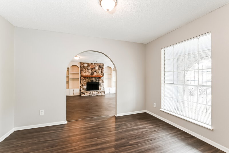 2,980/Mo, 2811 26th St Dickinson, TX 77539 Living Room View 2