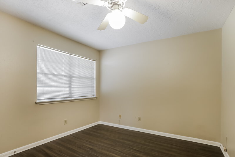 2,130/Mo, 11807 Gatlinburg Dr Houston, TX 77031 Bedroom View 7