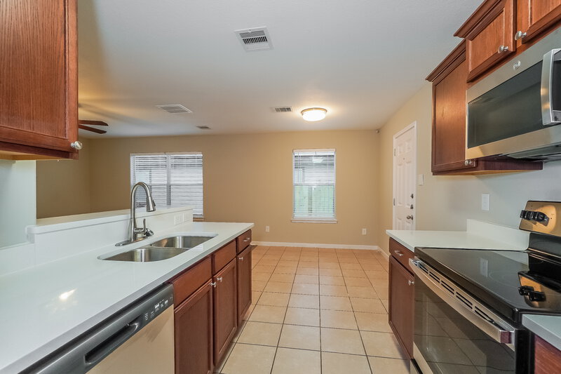 1,865/Mo, 4706 Arborvine Ct Richmond, TX 77469 Kitchen View 2