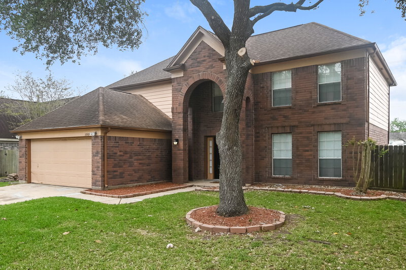 2,555/Mo, 3907 Spring Circle Dr E Pearland, TX 77584 Front View