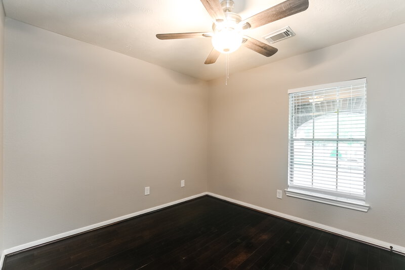 2,555/Mo, 3907 Spring Circle Dr E Pearland, TX 77584 Bedroom View