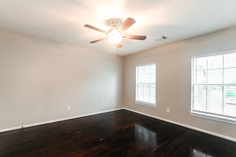 2,555/Mo, 3907 Spring Circle Dr E Pearland, TX 77584 Bedroom View 2