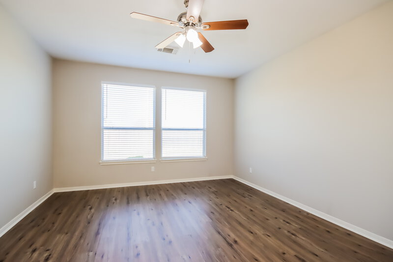 2,380/Mo, 5307 Thyme Ln Unit 63 Baytown, TX 77521 Main Bedroom View