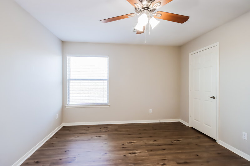 2,380/Mo, 5307 Thyme Ln Unit 63 Baytown, TX 77521 Bedroom View 2
