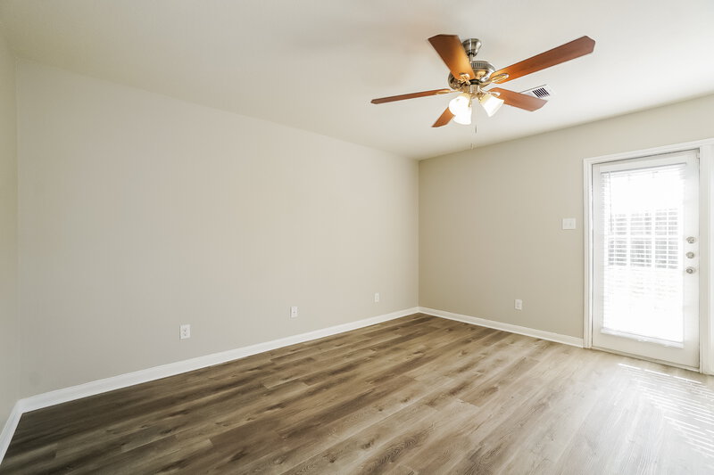 1,945/Mo, 22711 Bauer Sky Dr Hockley, TX 77447 Main Bedroom View