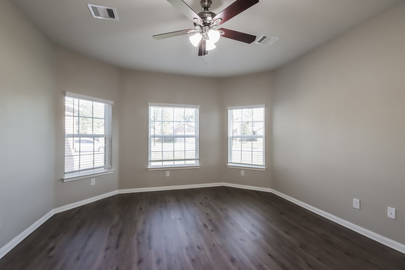 2,185/Mo, 7670 Dragon Pearls Ln Conroe, TX 77304 Main Bedroom View