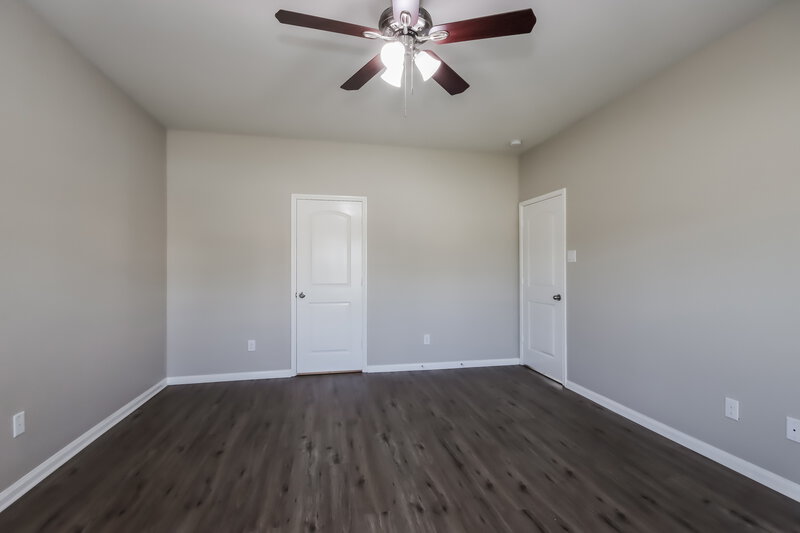 2,185/Mo, 7670 Dragon Pearls Ln Conroe, TX 77304 Main Bedroom View 2