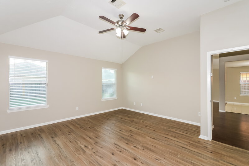 2,230/Mo, 5911 Shining Leaf Ct Katy, TX 77449 Main Bedroom View