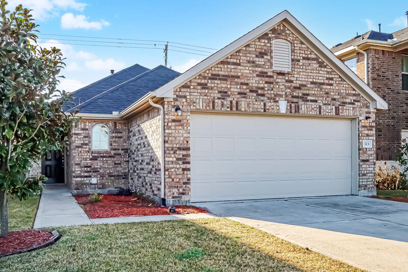 1,995/Mo, 323 Sea Breeze Dr Bacliff, TX 77518 External View