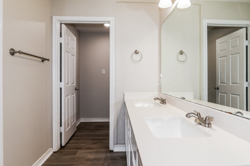 2,950/Mo, 3269 Zubin Ln Katy, TX 77493 Main Bathroom View