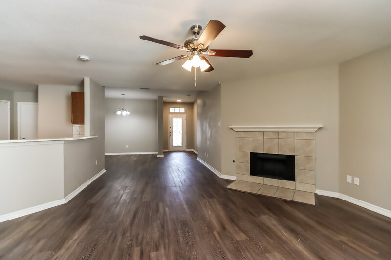 1,885/Mo, 12026 Green Coral Dr Houston, TX 77044 Living Room View 2