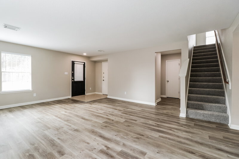 2,260/Mo, 15406 Hensen Creek Dr Houston, TX 77086 Living Room View 3