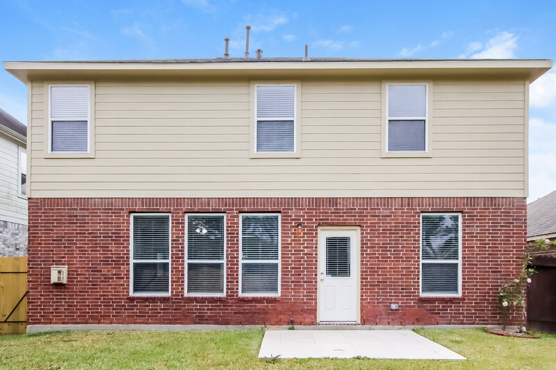 2,220/Mo, 29518 Winton Wood Way Spring, TX 77386 Rear View