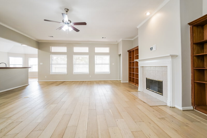 2,265/Mo, 8107 Malardcrest Dr Humble, TX 77346 Living Room View