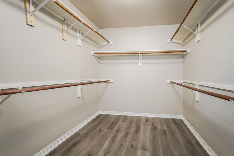 2,265/Mo, 8107 Malardcrest Dr Humble, TX 77346 Walk In Closet View