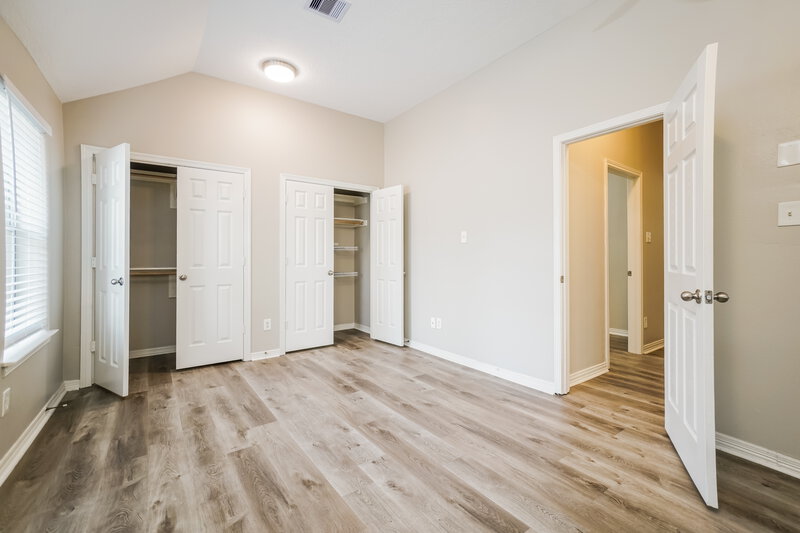 2,265/Mo, 8107 Malardcrest Dr Humble, TX 77346 Bedroom View