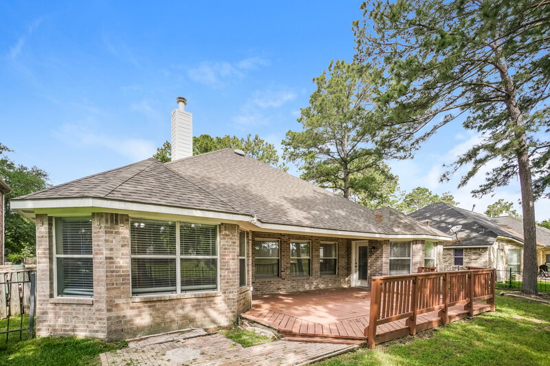 2,265/Mo, 8107 Malardcrest Dr Humble, TX 77346 Rear View 2