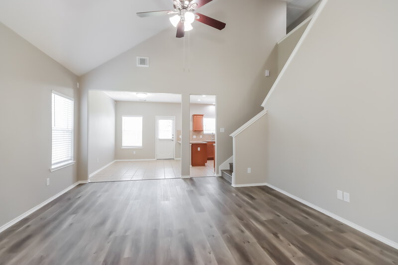 2,105/Mo, 9103 Plume Tree Dr Humble, TX 77338 Living Room View