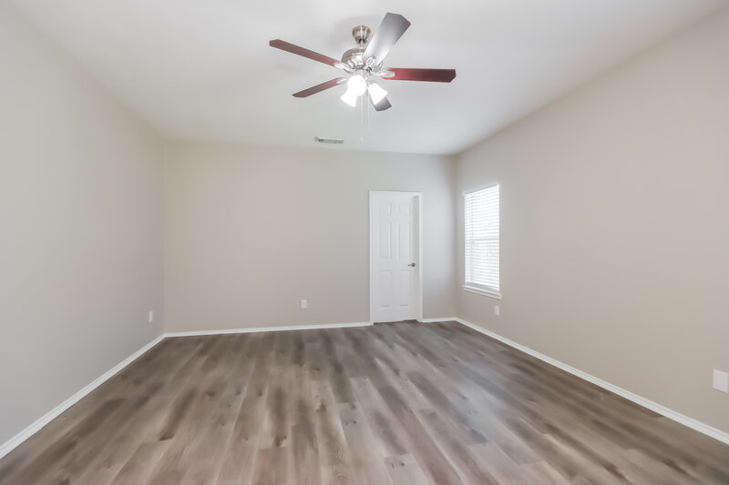 2,105/Mo, 9103 Plume Tree Dr Humble, TX 77338 Main Bedroom View