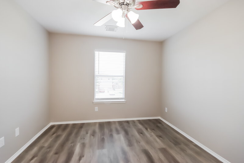 2,105/Mo, 9103 Plume Tree Dr Humble, TX 77338 Bedroom View