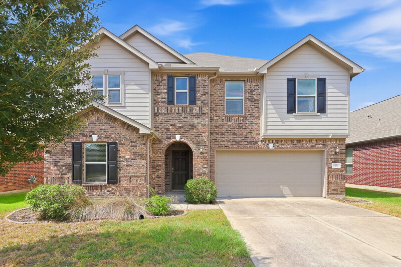 4 Bedroom House – 8011 Bunch Grass Ln, Richmond, TX 77406